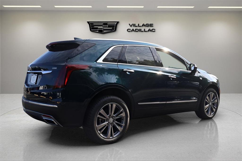 new 2025 Cadillac XT5 car, priced at $53,415