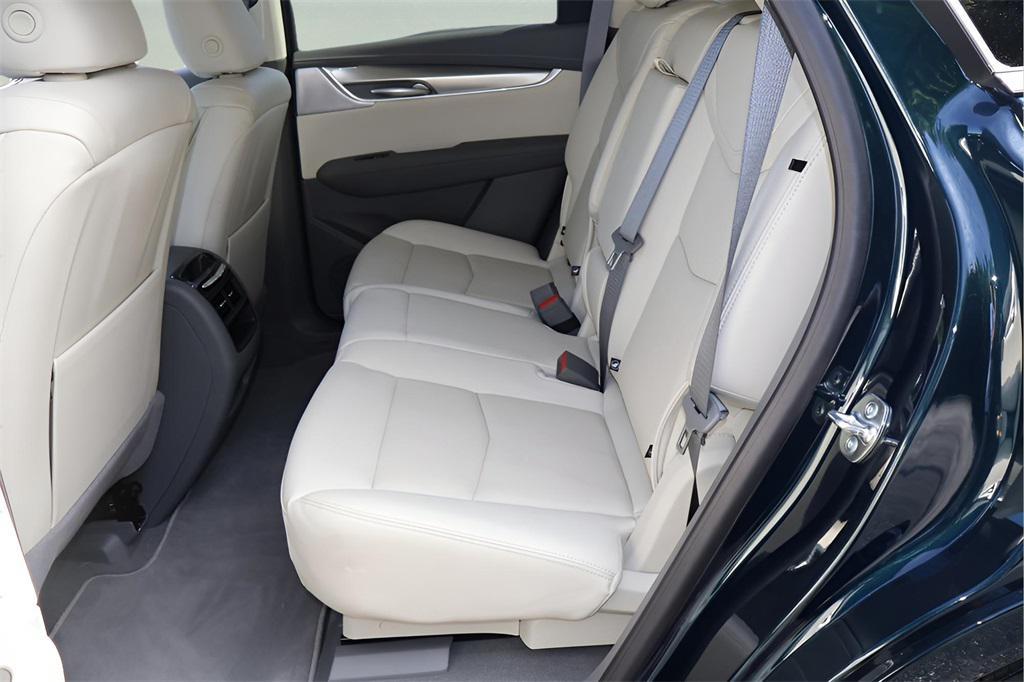 new 2025 Cadillac XT5 car, priced at $53,415