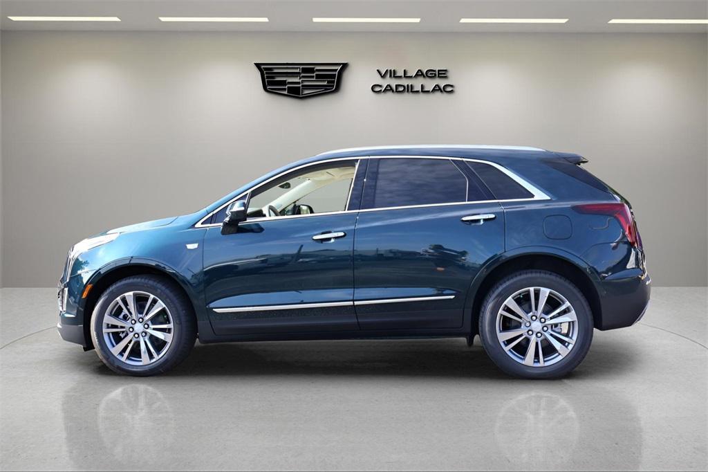 new 2025 Cadillac XT5 car, priced at $53,415