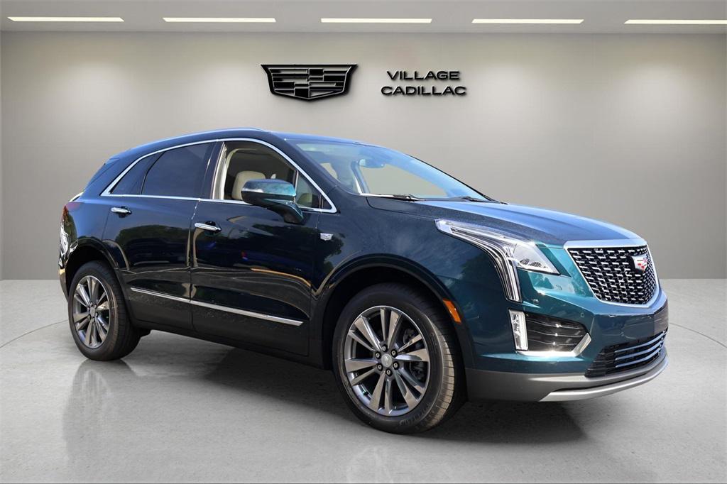 new 2025 Cadillac XT5 car, priced at $53,415