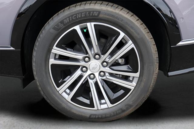 new 2025 Cadillac LYRIQ car, priced at $60,615