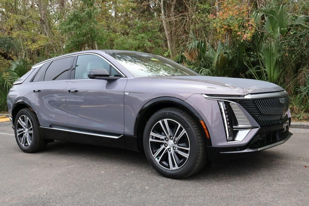 new 2025 Cadillac LYRIQ car, priced at $60,615