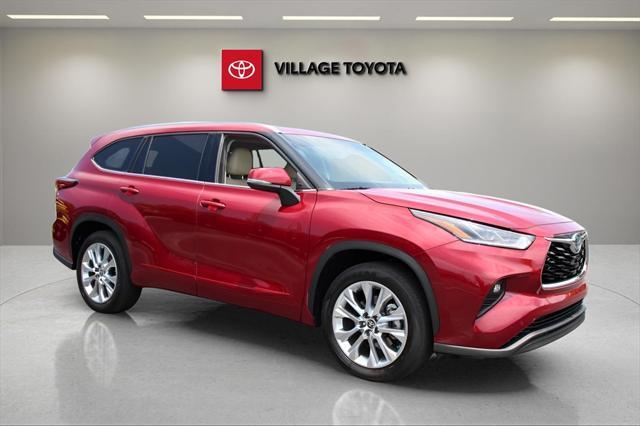 used 2023 Toyota Highlander Hybrid car, priced at $45,891