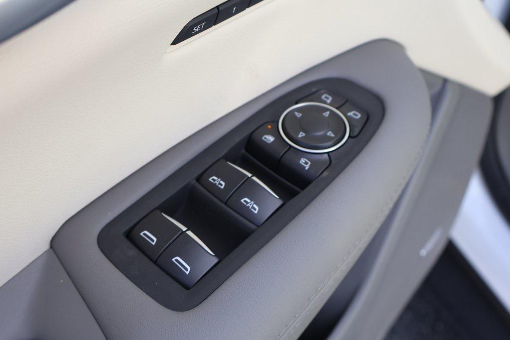 new 2026 Cadillac XT5 car, priced at $58,195