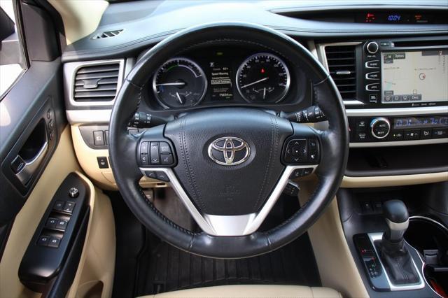 used 2017 Toyota Highlander Hybrid car, priced at $27,522