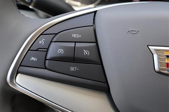 new 2025 Cadillac XT5 car, priced at $57,180