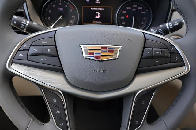 new 2025 Cadillac XT5 car, priced at $57,180