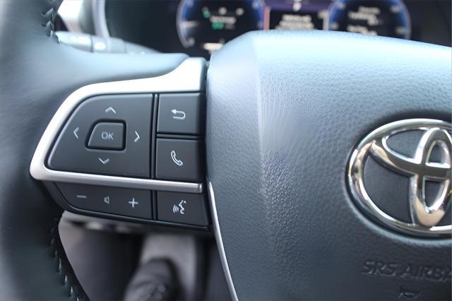 new 2025 Toyota Highlander car, priced at $53,804