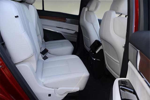new 2026 Cadillac VISTIQ car, priced at $81,115