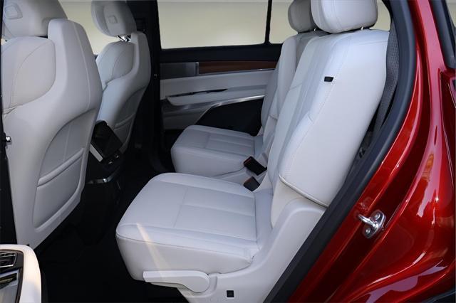 new 2026 Cadillac VISTIQ car, priced at $81,115