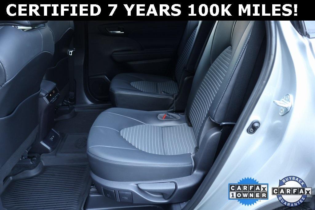used 2021 Toyota Highlander car, priced at $33,774