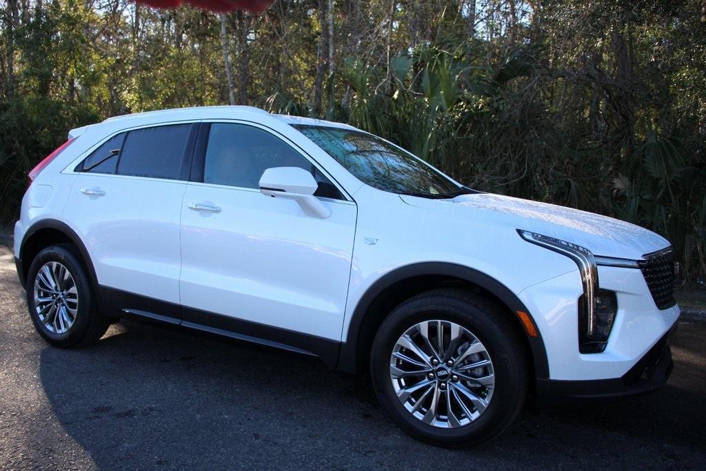 used 2025 Cadillac XT4 car, priced at $40,772