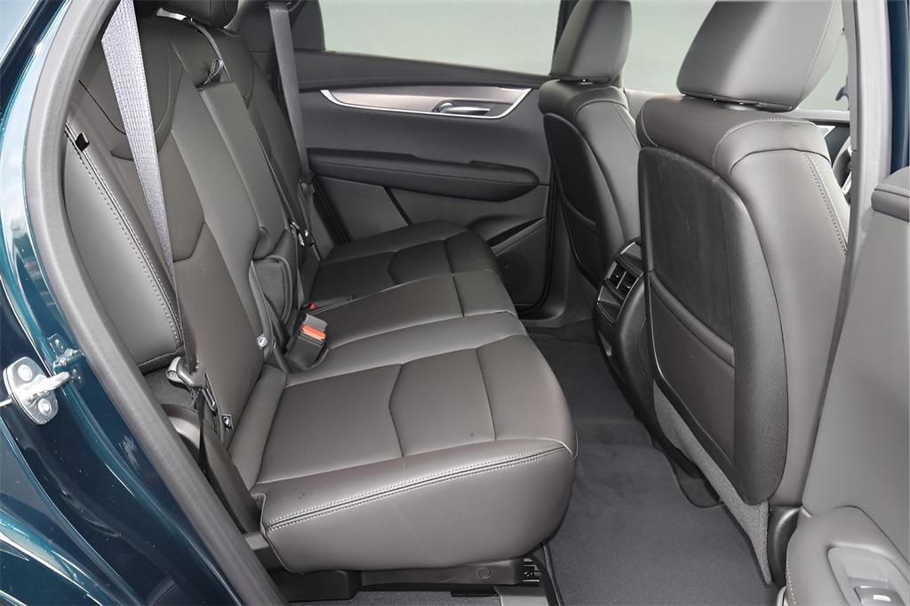 new 2026 Cadillac XT5 car, priced at $46,815