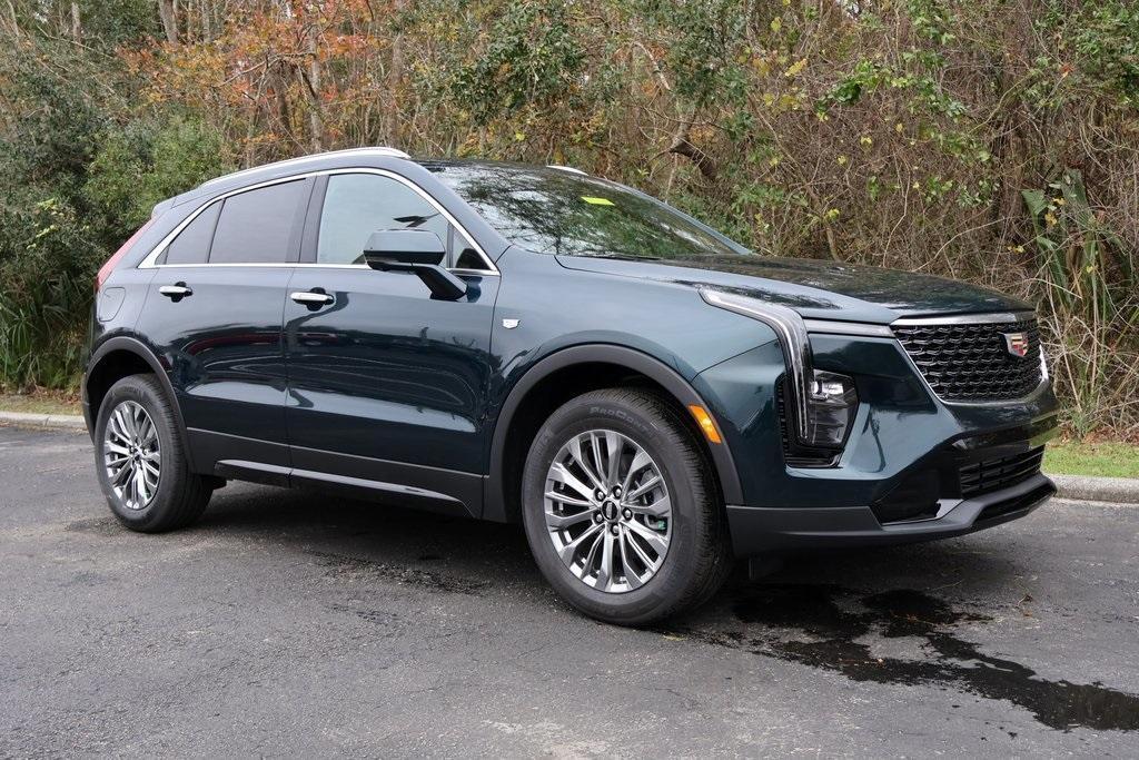 new 2025 Cadillac XT4 car, priced at $47,925