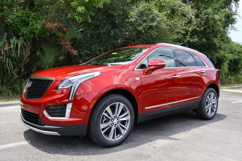 new 2024 Cadillac XT5 car, priced at $55,090