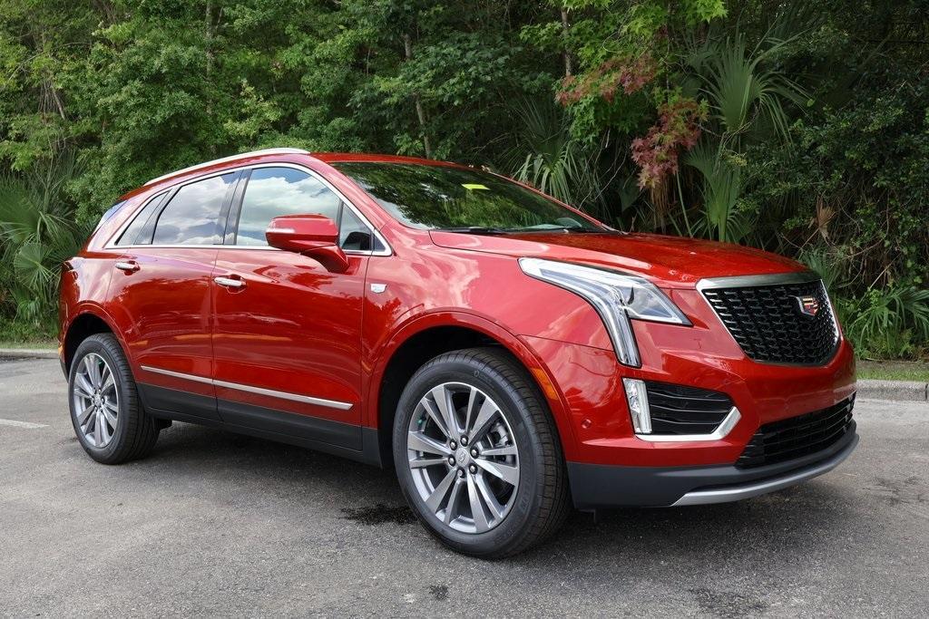 new 2024 Cadillac XT5 car, priced at $55,090