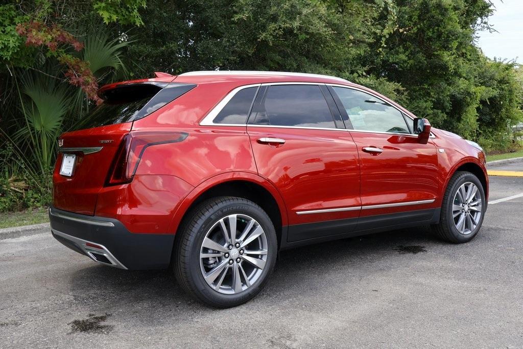 new 2024 Cadillac XT5 car, priced at $55,090