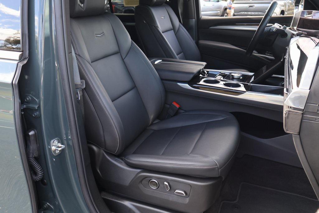 used 2025 Cadillac Escalade car, priced at $87,991