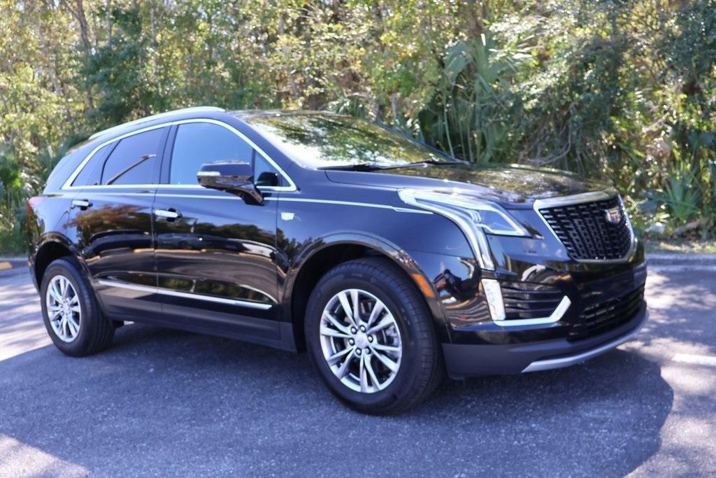 used 2022 Cadillac XT5 car, priced at $35,322