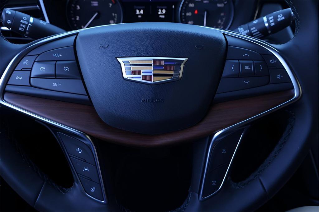 new 2026 Cadillac XT5 car, priced at $59,520