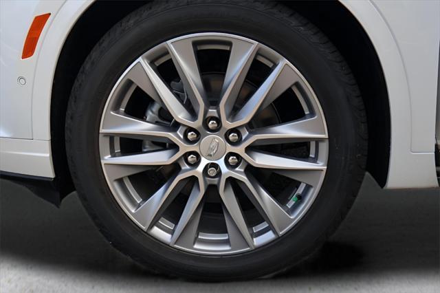 new 2025 Cadillac XT6 car, priced at $73,084