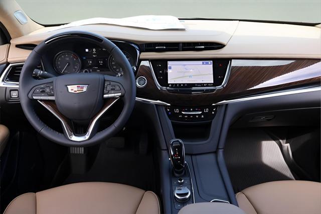 new 2025 Cadillac XT6 car, priced at $73,084