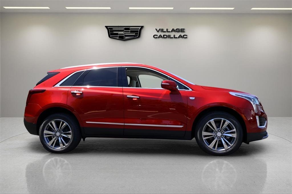 new 2025 Cadillac XT5 car, priced at $57,885