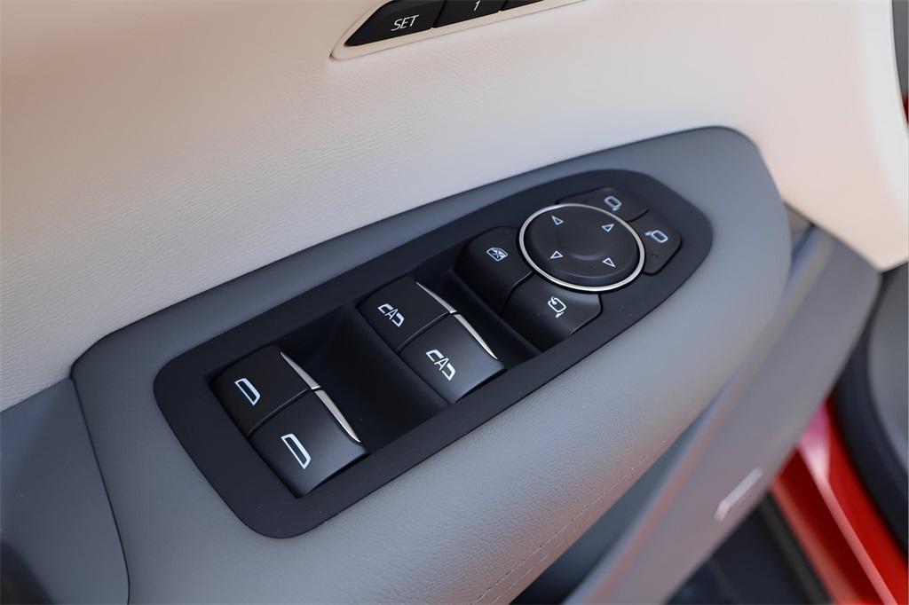 new 2025 Cadillac XT5 car, priced at $57,885