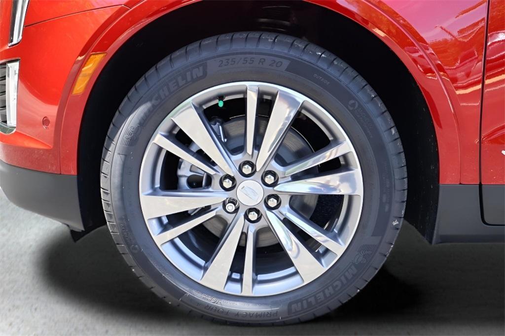 new 2025 Cadillac XT5 car, priced at $57,885