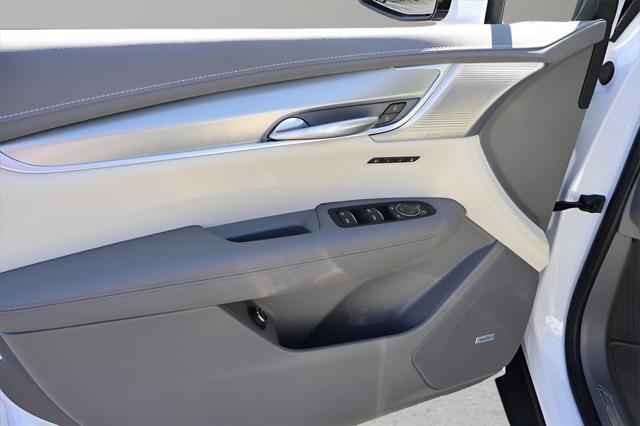 new 2025 Cadillac XT5 car, priced at $53,915