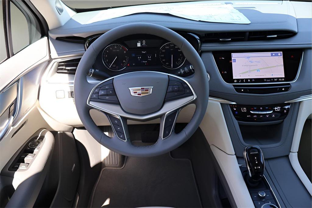 new 2025 Cadillac XT5 car, priced at $53,915