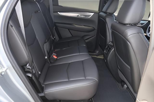 new 2025 Cadillac XT5 car, priced at $44,290