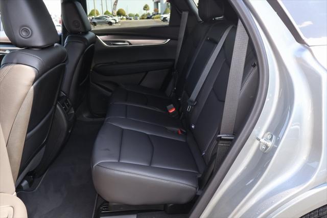 new 2025 Cadillac XT5 car, priced at $44,290