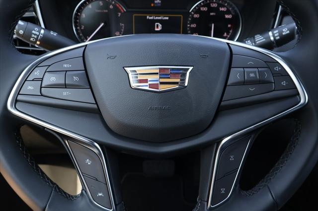 new 2025 Cadillac XT5 car, priced at $44,290