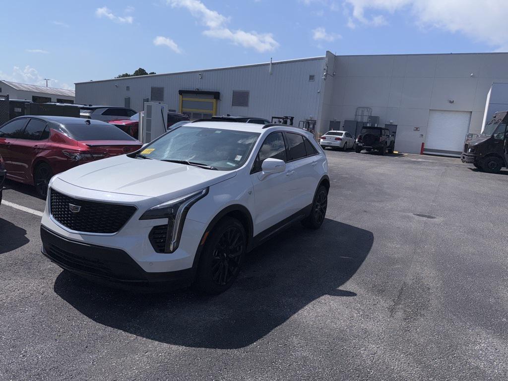 used 2022 Cadillac XT4 car, priced at $33,851