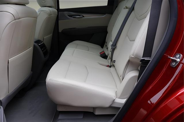 new 2025 Cadillac XT5 car, priced at $55,190