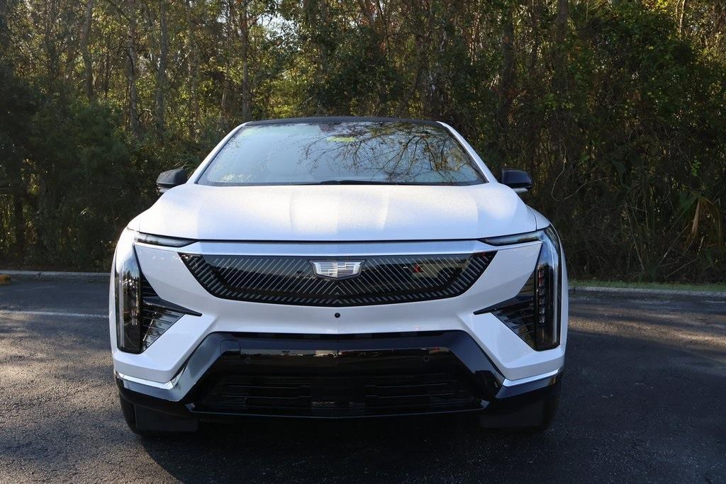 new 2025 Cadillac OPTIQ car, priced at $56,440