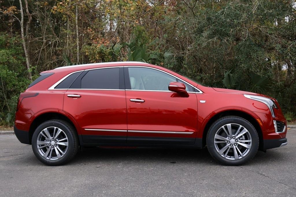 new 2025 Cadillac XT5 car, priced at $59,285