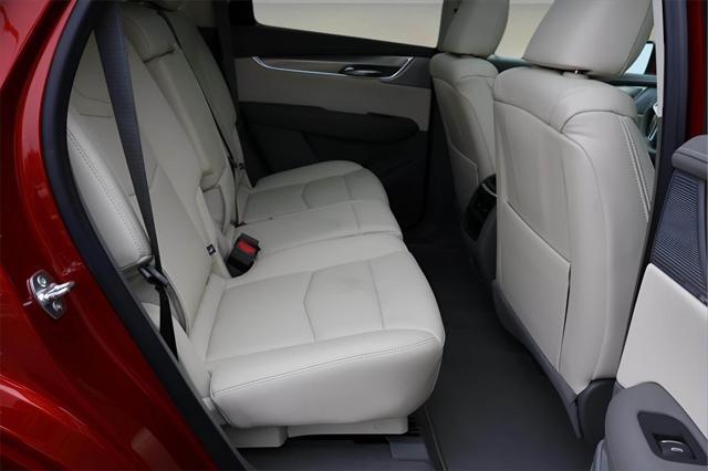 new 2025 Cadillac XT5 car, priced at $54,785