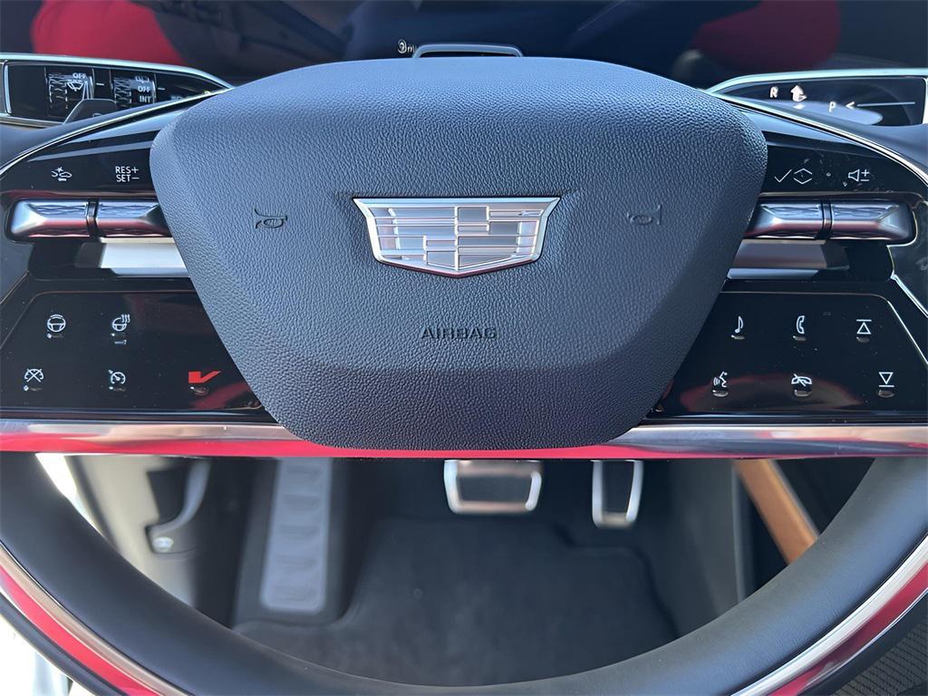 new 2026 Cadillac VISTIQ car, priced at $81,115