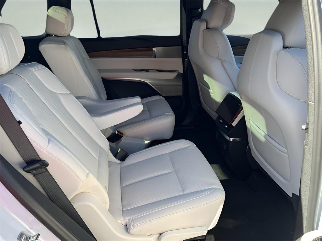 new 2026 Cadillac VISTIQ car, priced at $81,115