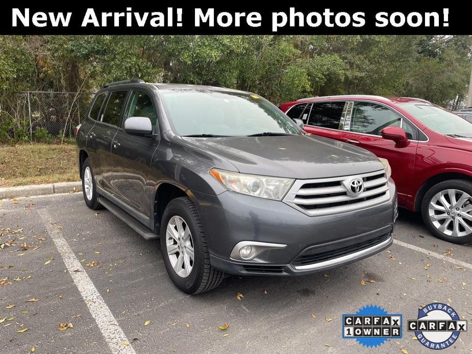 used 2013 Toyota Highlander car, priced at $13,771