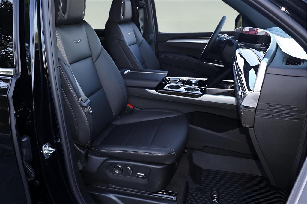 new 2025 Cadillac Escalade car, priced at $99,364