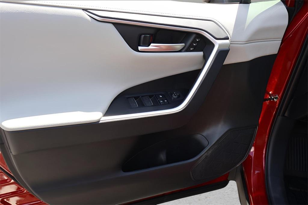 new 2025 Toyota RAV4 car, priced at $39,969