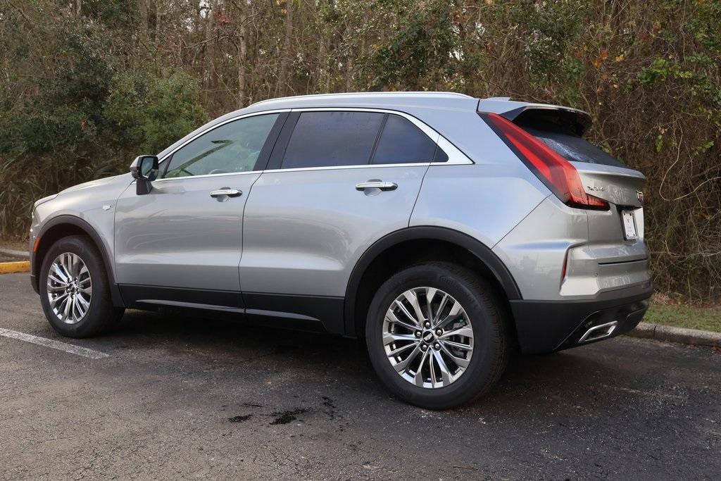 new 2025 Cadillac XT4 car, priced at $41,990