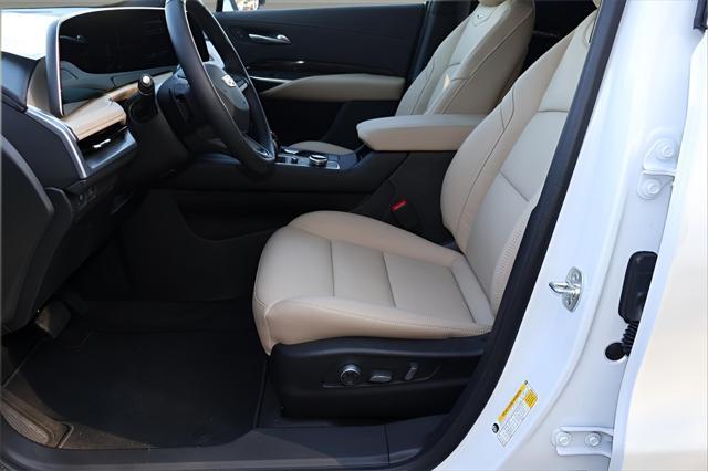 new 2025 Cadillac XT4 car, priced at $42,465