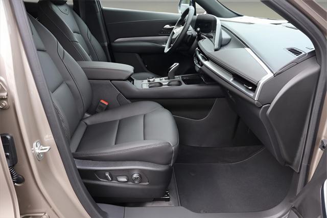 new 2025 Cadillac XT4 car, priced at $42,615