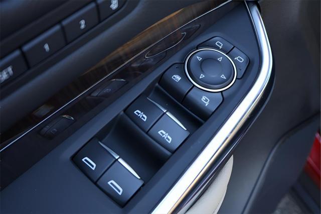 new 2025 Cadillac XT4 car, priced at $42,465