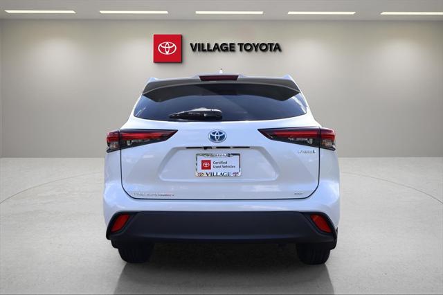 used 2024 Toyota Highlander Hybrid car, priced at $44,882