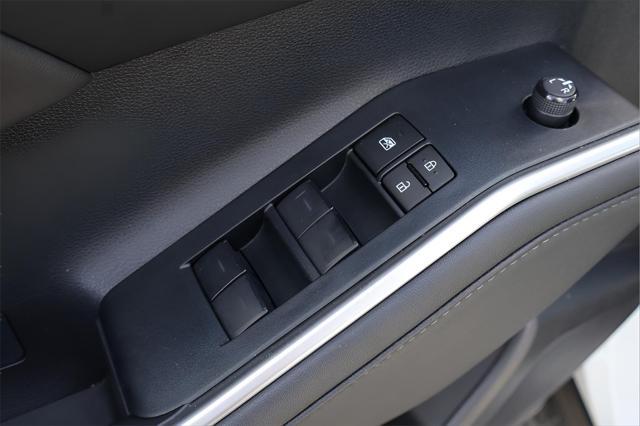 used 2024 Toyota Highlander Hybrid car, priced at $44,882